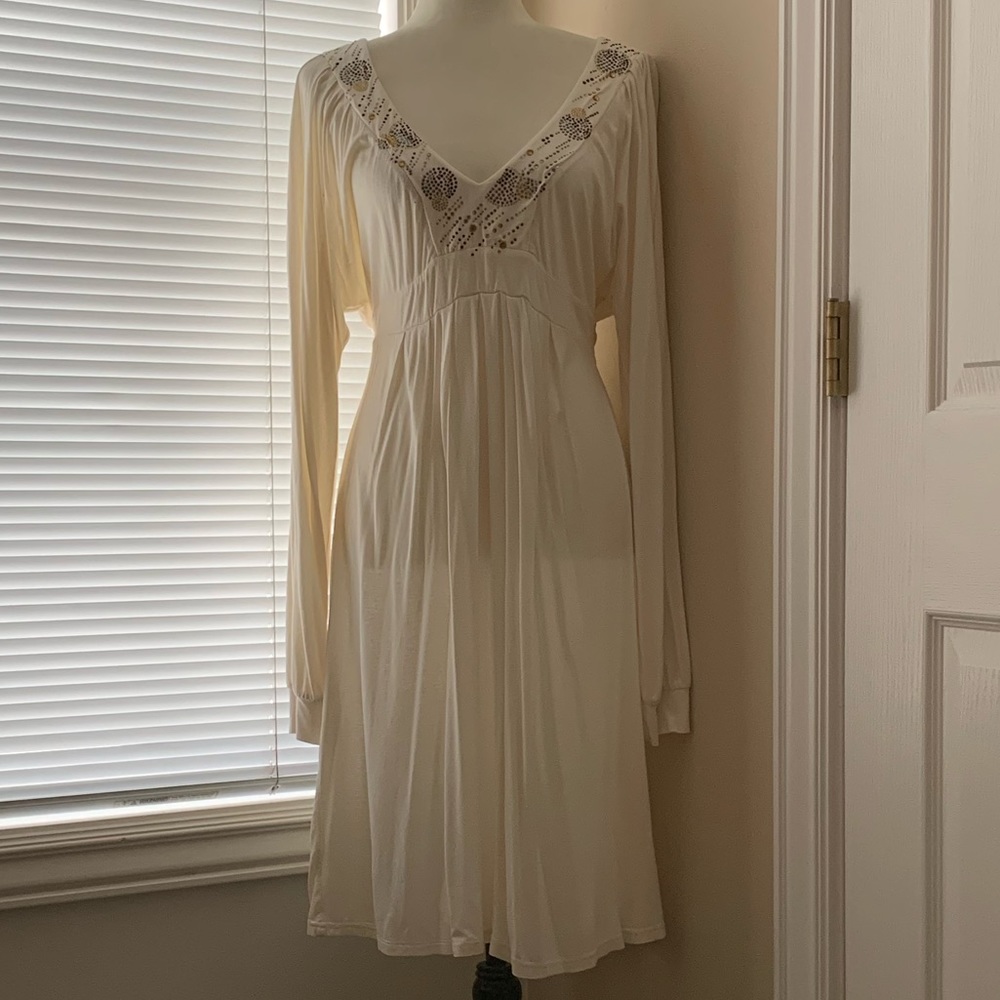 EcNoRvleCrOi Dress